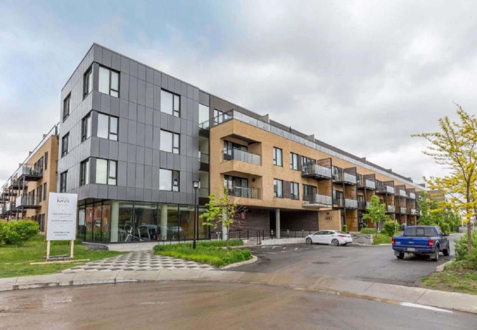 500 Av. Mousseau-Vermette, apt. 132 Dorval - Port and Mount